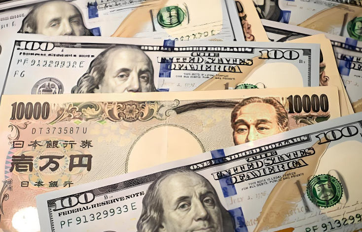 ドル安進行と円介入リスクがにらみ合う週末