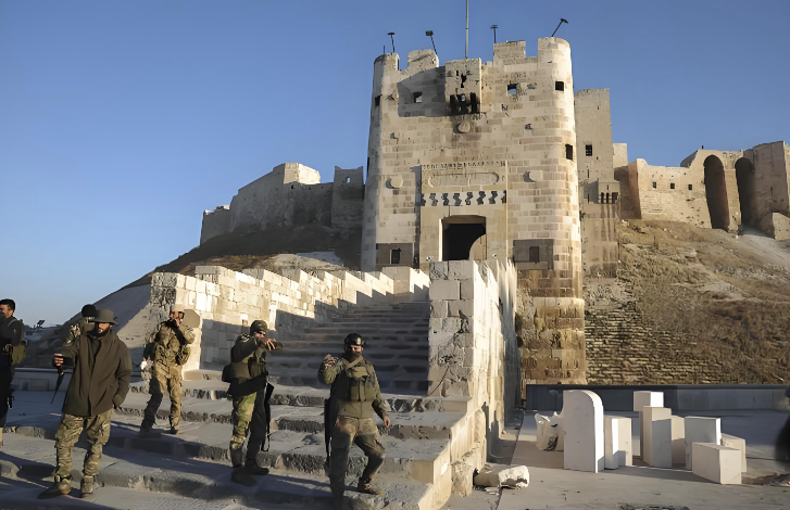 金価格が再上昇、地政学リスクで2,400ドルが視界に