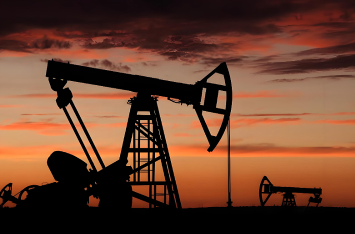 原油、地政学プレミアム後退で反落　供給不安が後退